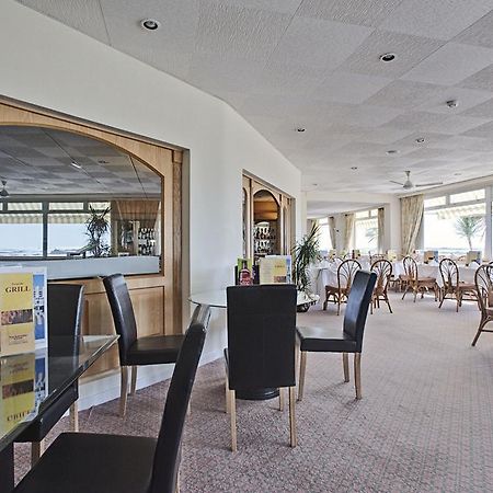 The Samares Coast Hotel & Apartments Saint Helier Restoran gambar